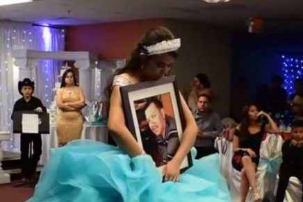 conmovedor-quinceanera-bailo-con-la-fotografia-de-su-padre
